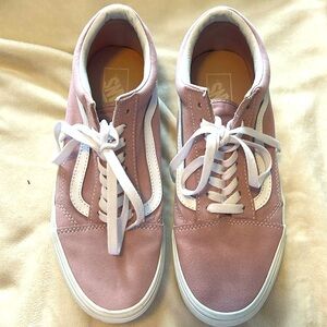 Women’s Stackform Canvas and Suede Vans